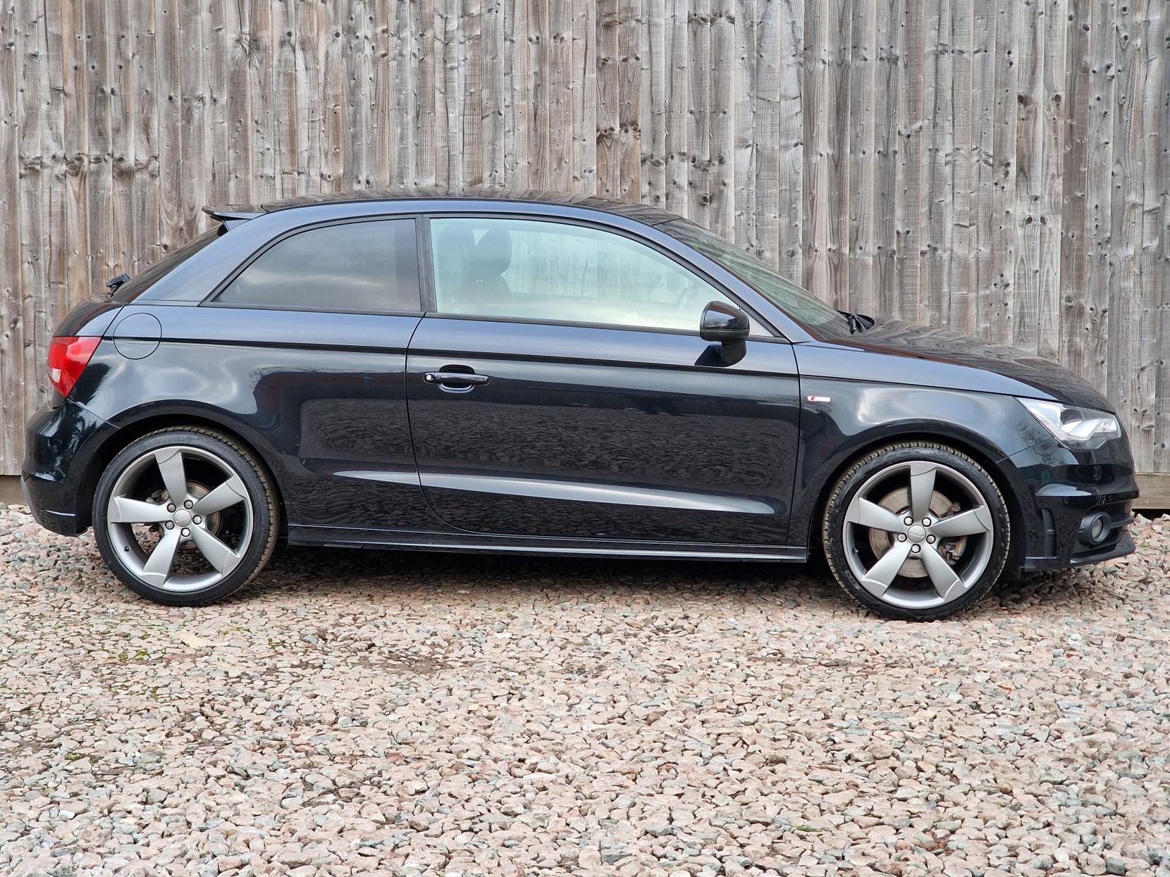 Audi A1 1.4 TFSI Black Edition Hatchback 3dr Petrol S Tronic Euro 5 (185 ps)