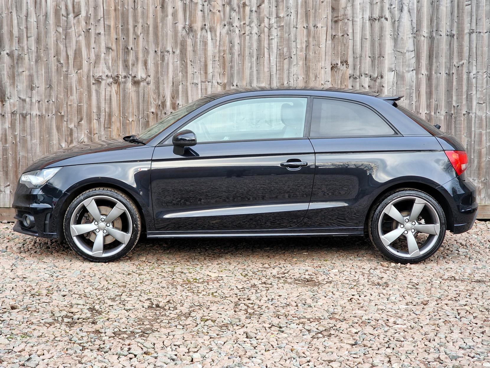 Audi A1 1.4 TFSI Black Edition Hatchback 3dr Petrol S Tronic Euro 5 (185 ps)