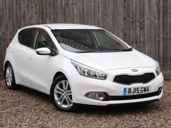 Kia Ceed 1.6 CRDi EcoDynamics 3 Hatchback 5dr Diesel Manual Euro 5 (s/s) (126 bhp)