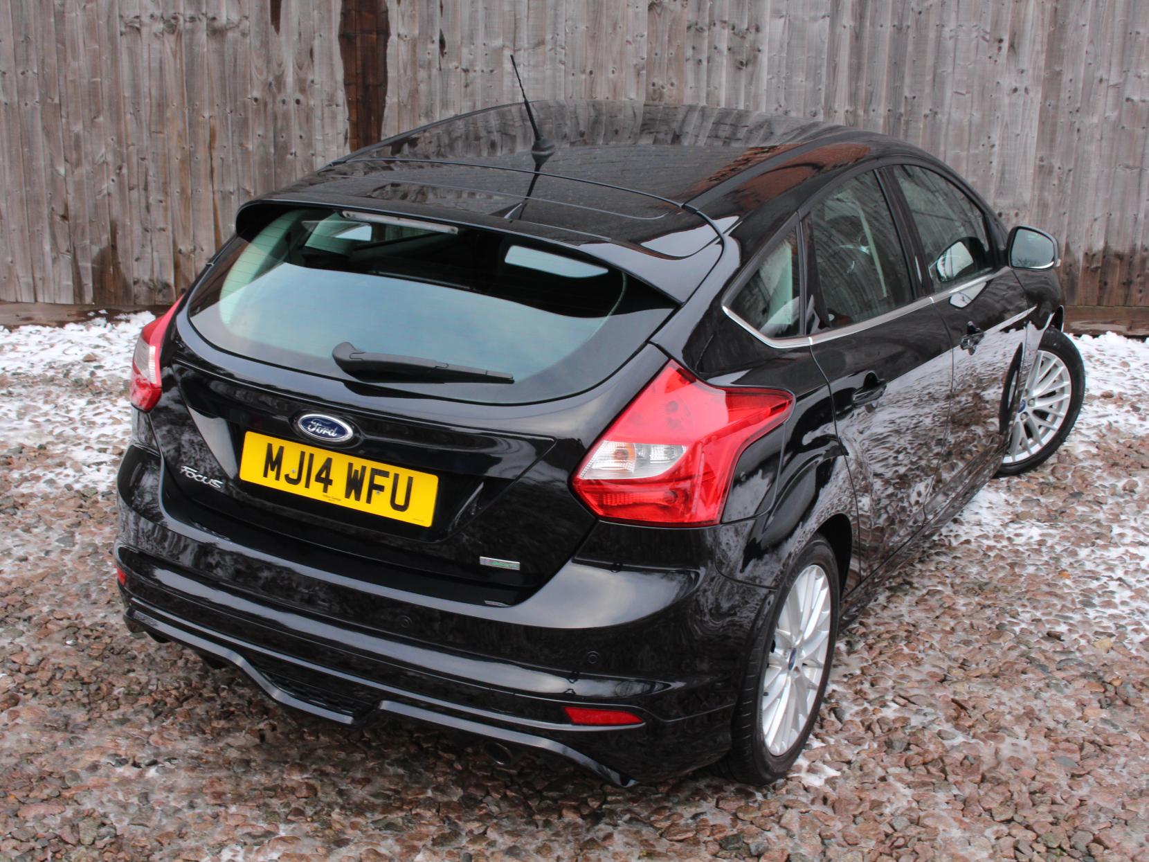 Ford Focus 1.6T EcoBoost Zetec S Hatchback 5dr Petrol Manual Euro 5 (s/s) (182 ps)