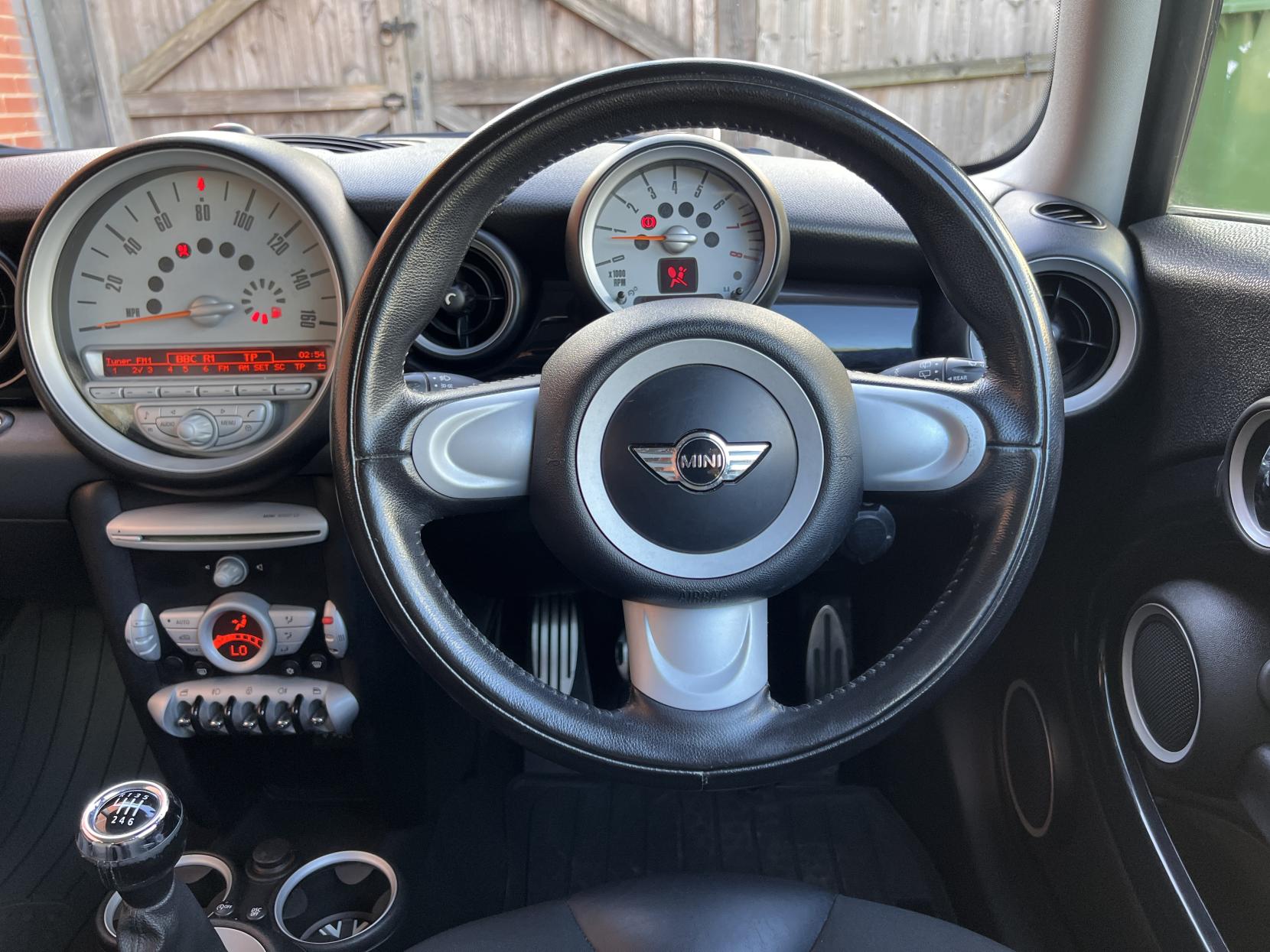MINI Hatch 1.6 Cooper S Hatchback 3dr Petrol Manual Euro 5 (184 ps)