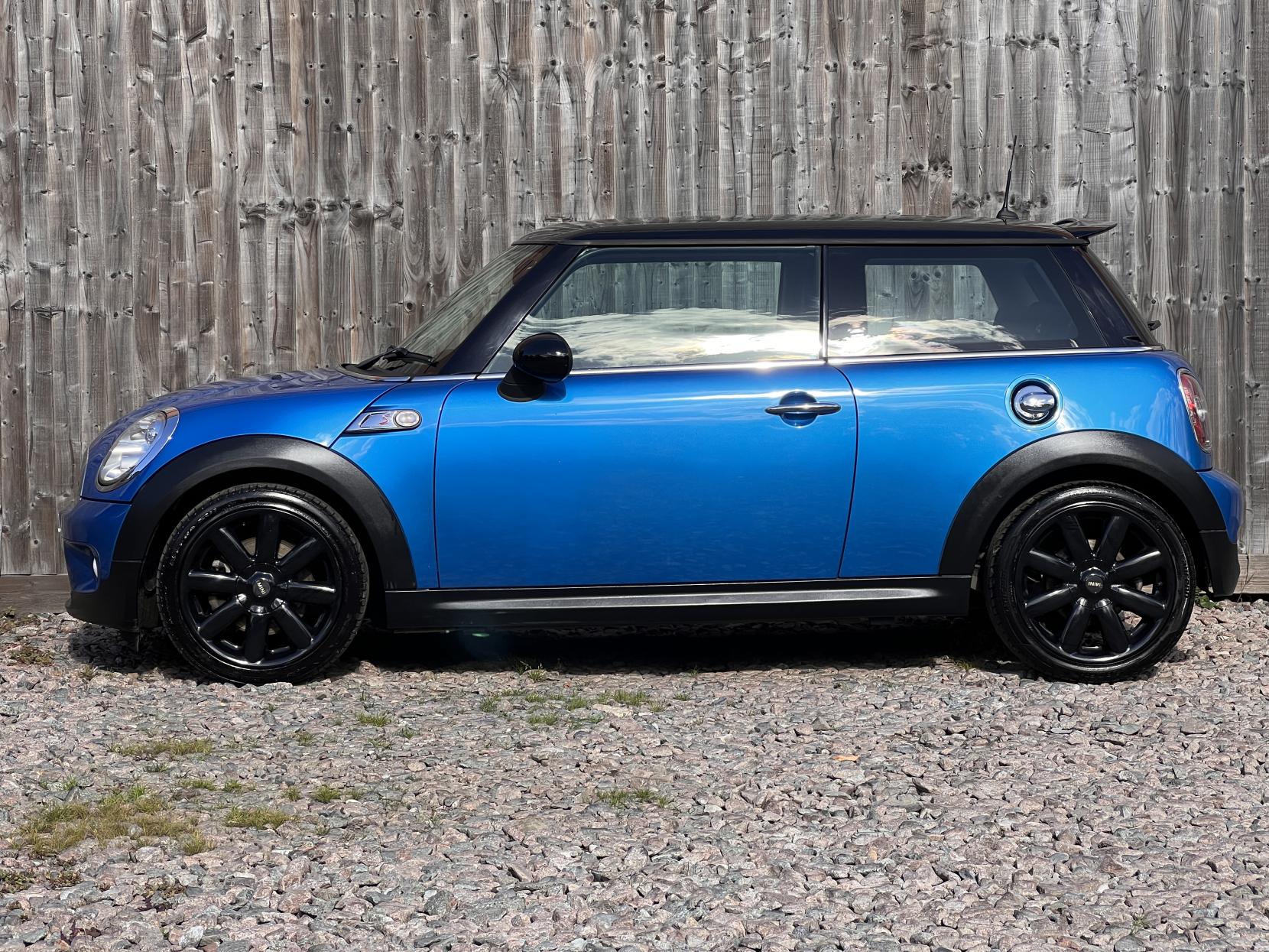 MINI Hatch 1.6 Cooper S Hatchback 3dr Petrol Manual Euro 5 (184 ps)