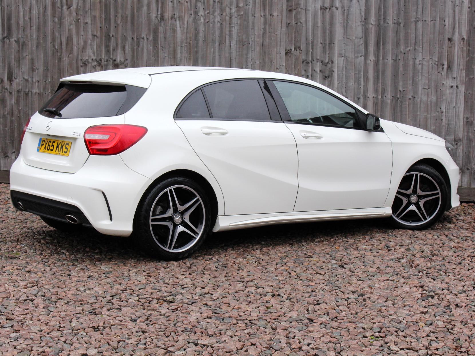 Mercedes-Benz A Class 1.5 A180 CDI AMG Night Edition Hatchback 5dr Diesel Manual Euro 6 (s/s) (109 ps)