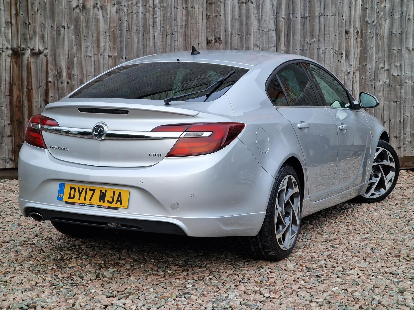 Vauxhall Insignia 1.6 CDTi SRi VX Line Nav Hatchback 5dr Diesel Manual Euro 6 (s/s) (136 ps)