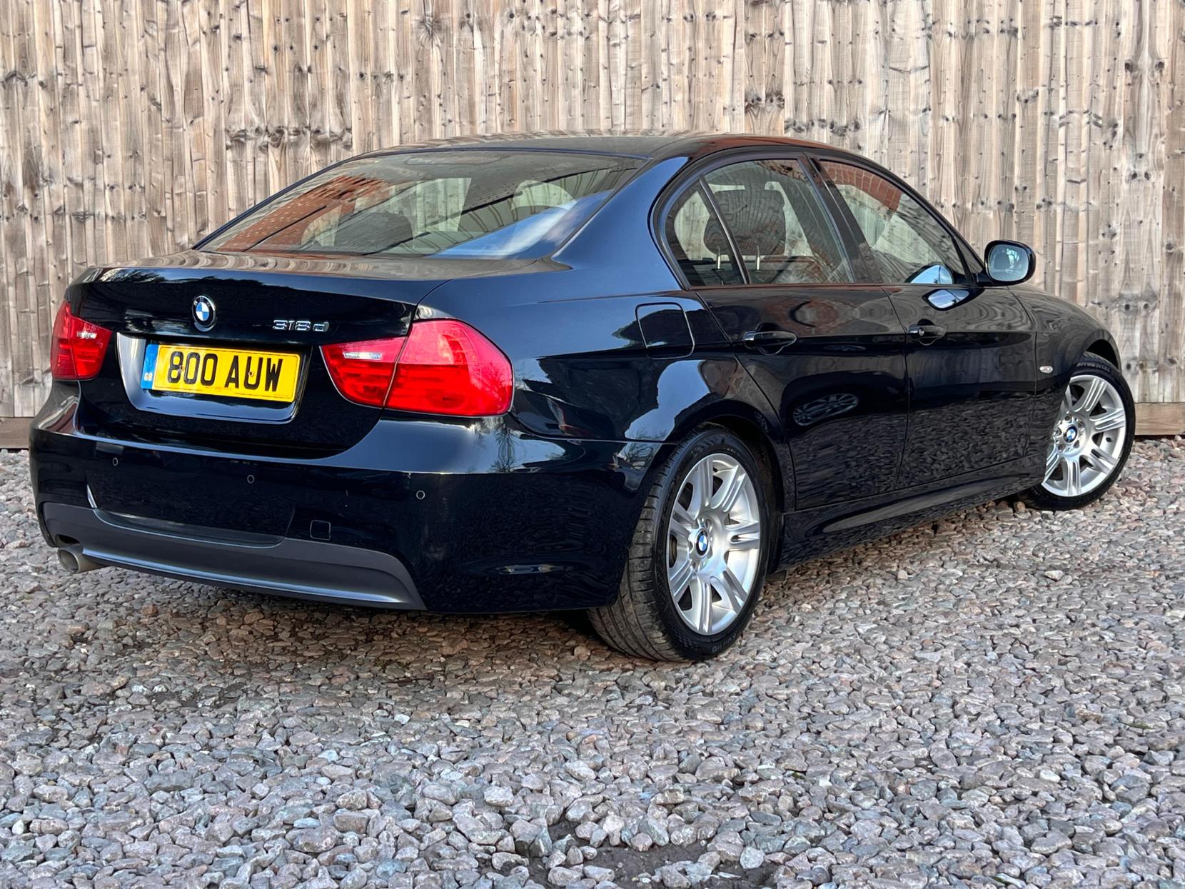 BMW 3 Series 2.0 318d M Sport Saloon 4dr Diesel Steptronic Euro 5 (143 ps)