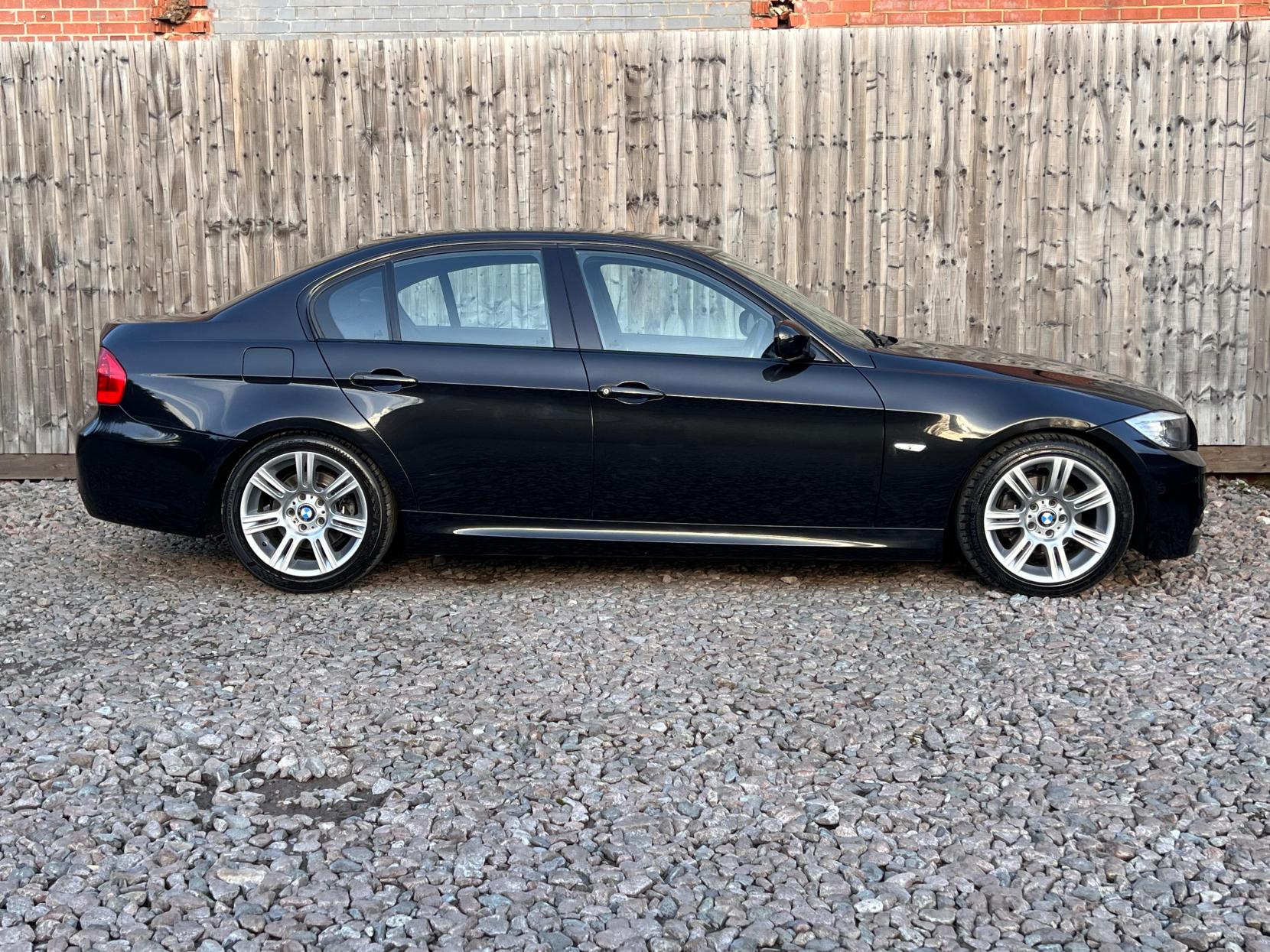 BMW 3 Series 2.0 318d M Sport Saloon 4dr Diesel Steptronic Euro 5 (143 ps)