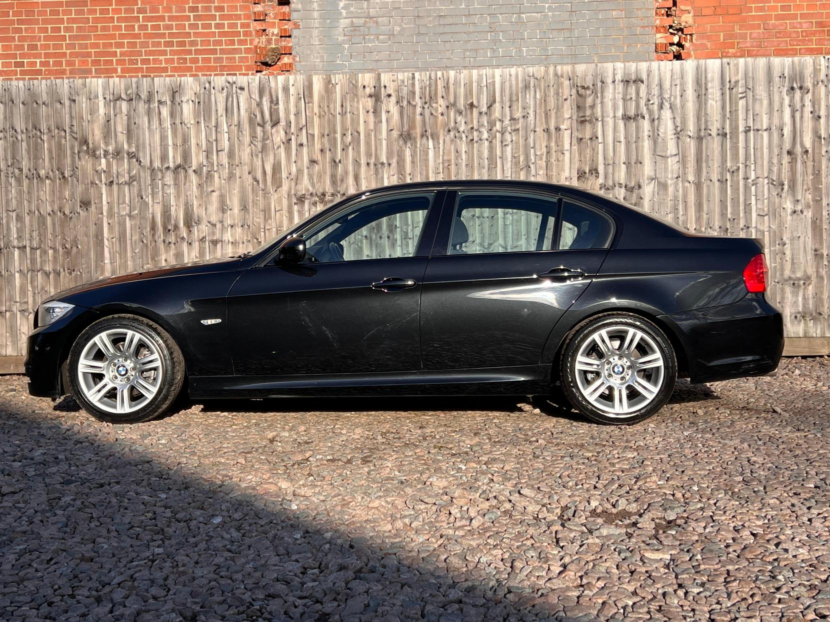 BMW 3 Series 2.0 318d M Sport Saloon 4dr Diesel Steptronic Euro 5 (143 ps)