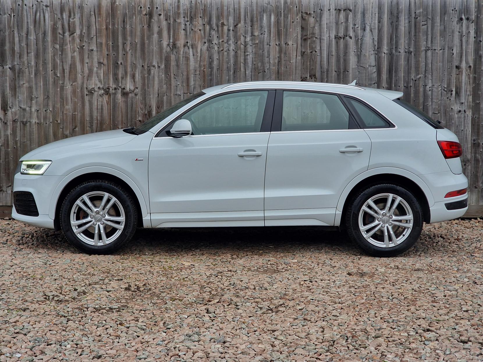 Audi Q3 1.4 TFSI CoD S line SUV 5dr Petrol S Tronic Euro 6 (s/s) (150 ps)