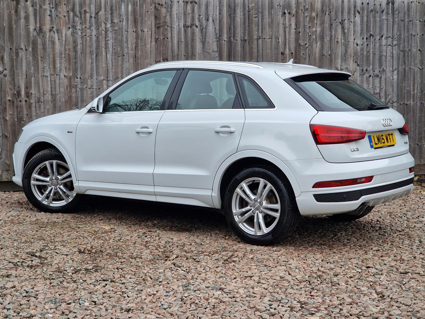 Audi Q3 1.4 TFSI CoD S line SUV 5dr Petrol S Tronic Euro 6 (s/s) (150 ps)