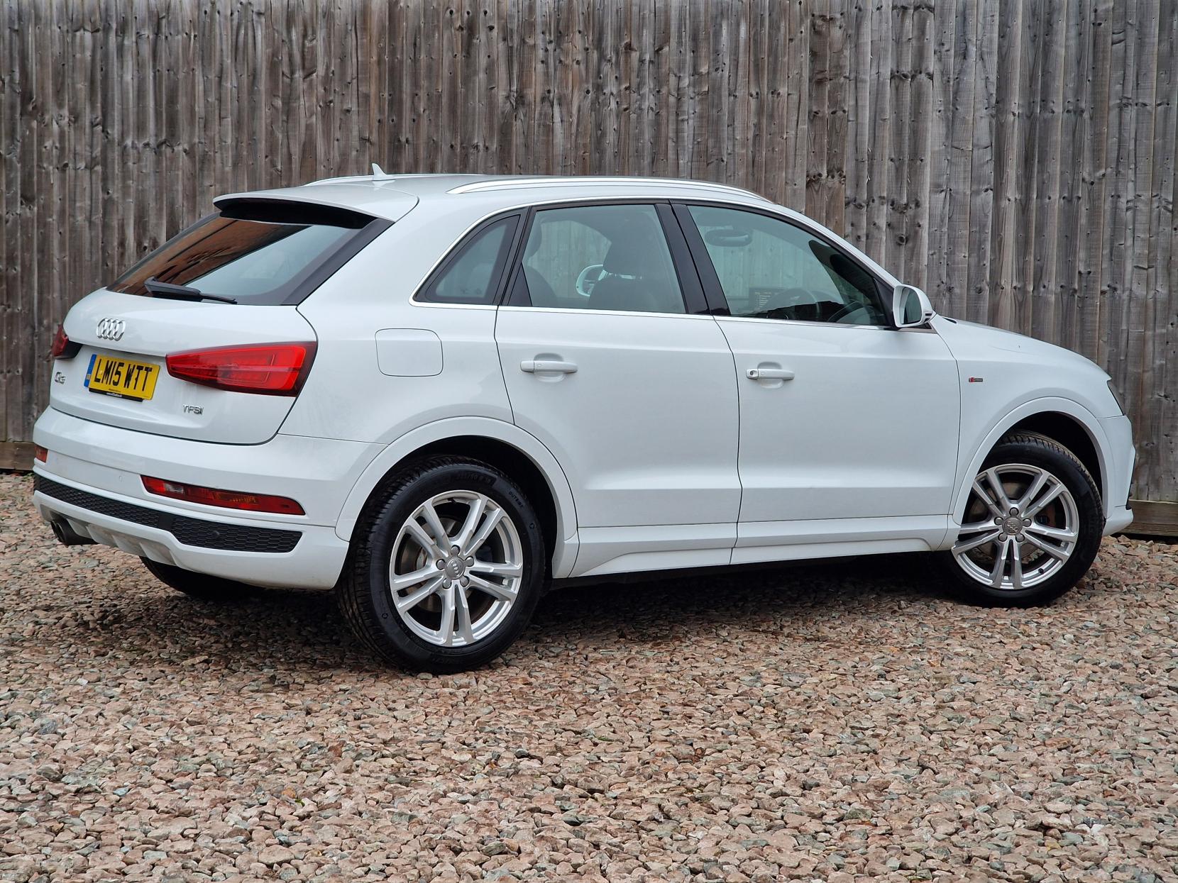 Audi Q3 1.4 TFSI CoD S line SUV 5dr Petrol S Tronic Euro 6 (s/s) (150 ps)