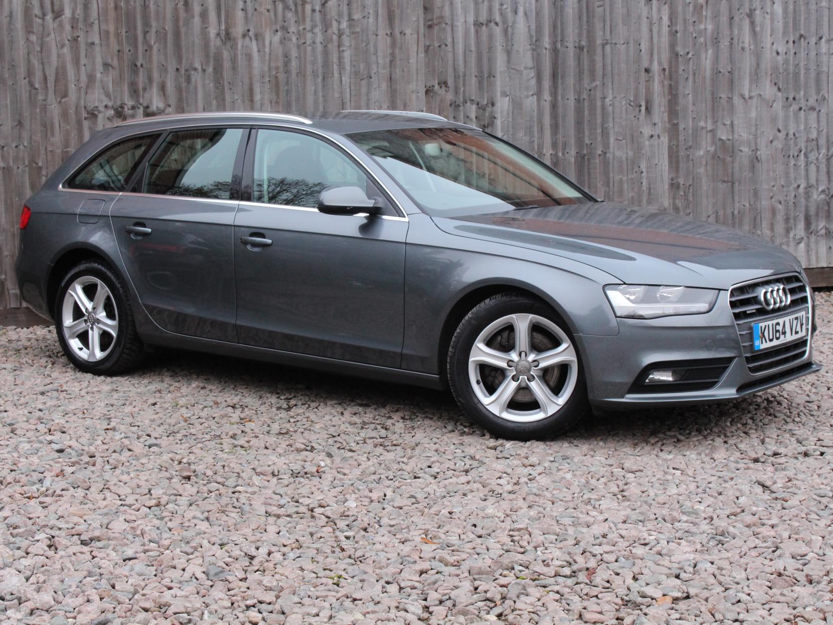 Audi A4 Avant 3.0 TDI V6 SE Estate 5dr Diesel S Tronic quattro Euro 5 (s/s) (245 ps)