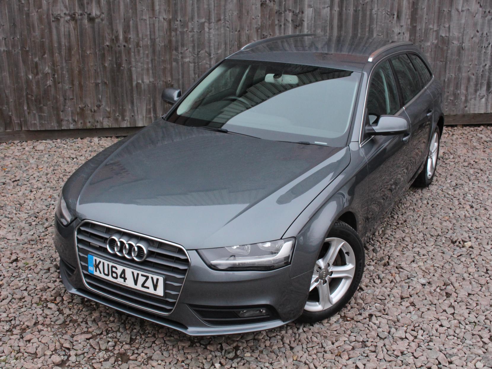 Audi A4 Avant 3.0 TDI V6 SE Estate 5dr Diesel S Tronic quattro Euro 5 (s/s) (245 ps)