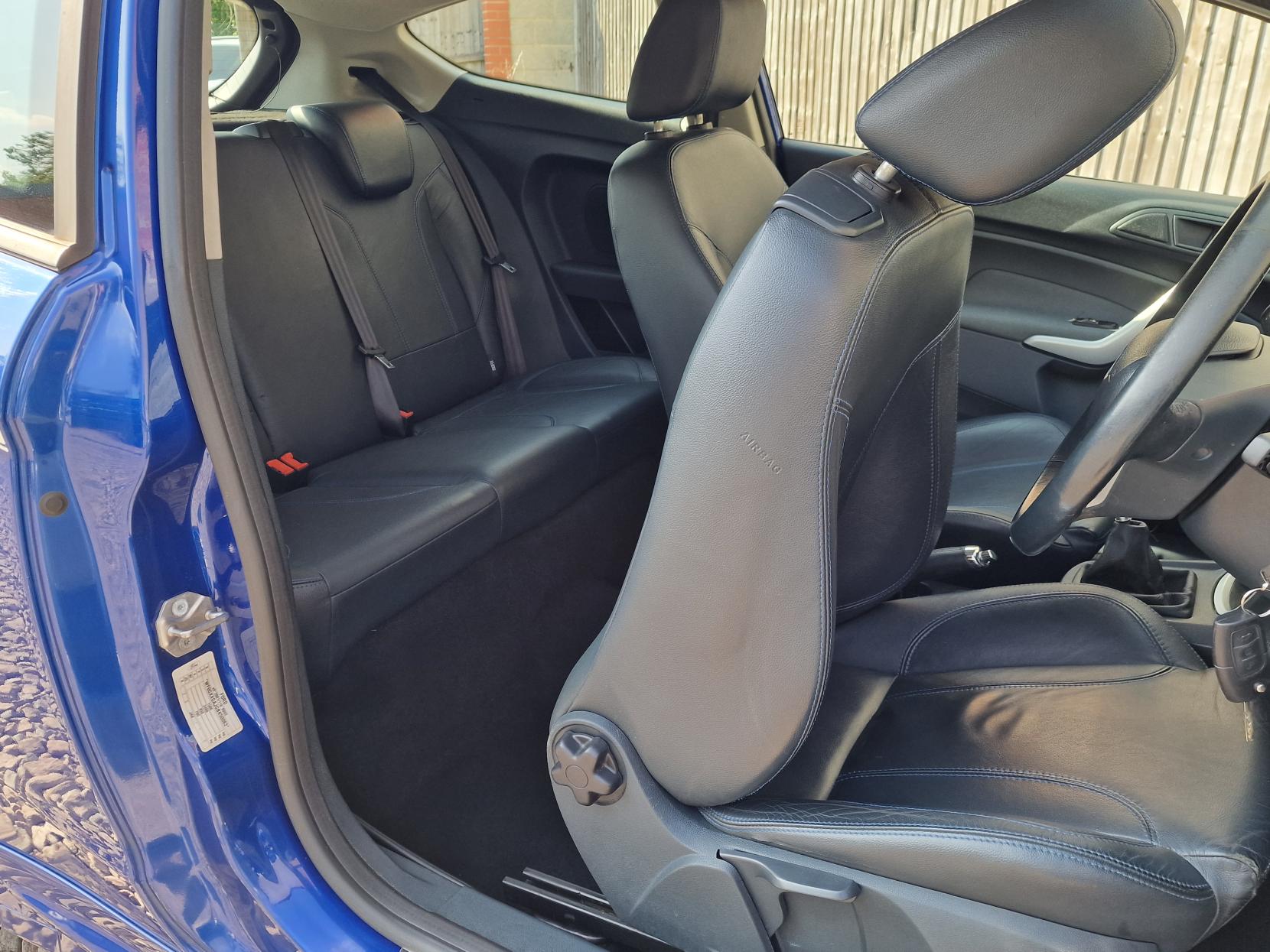 Ford Fiesta 1.6 S1600 Hatchback 3dr Petrol Manual (139 g/km, 133 bhp)
