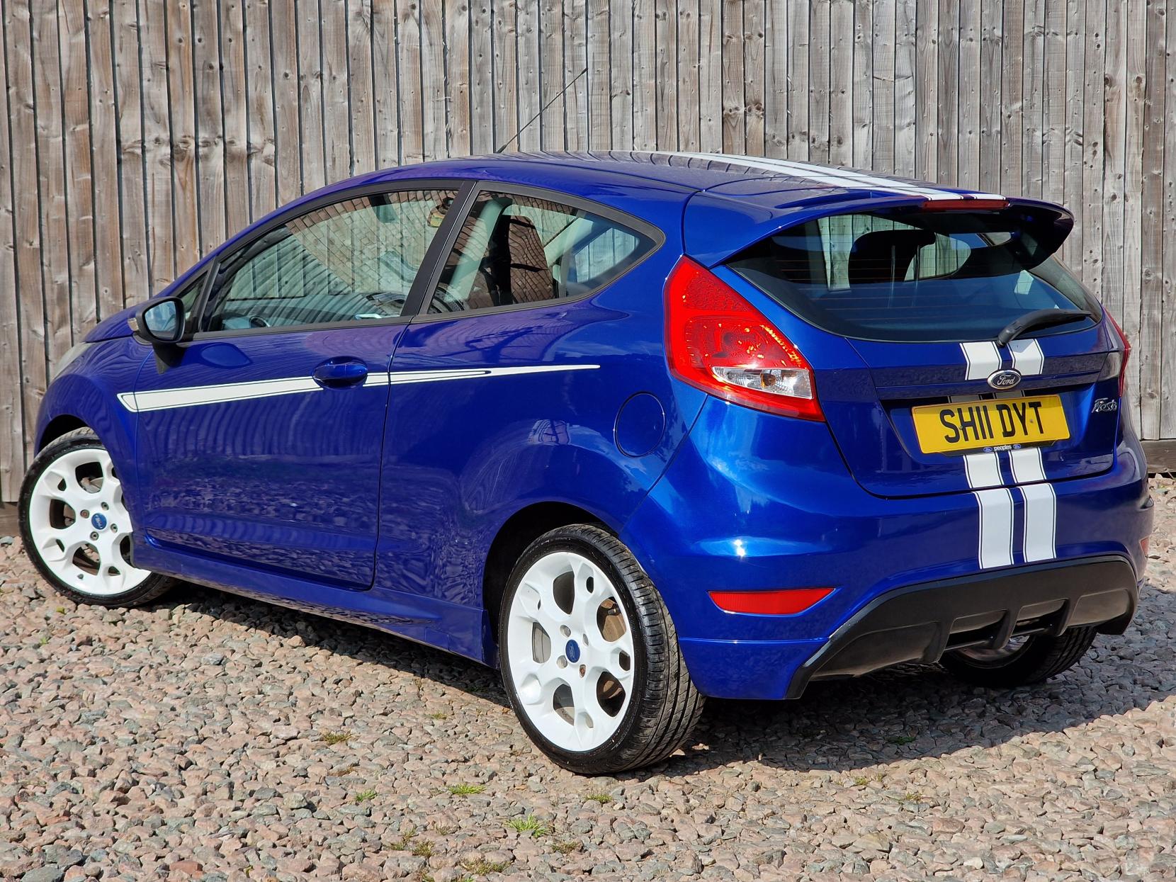 Ford Fiesta 1.6 S1600 Hatchback 3dr Petrol Manual (139 g/km, 133 bhp)