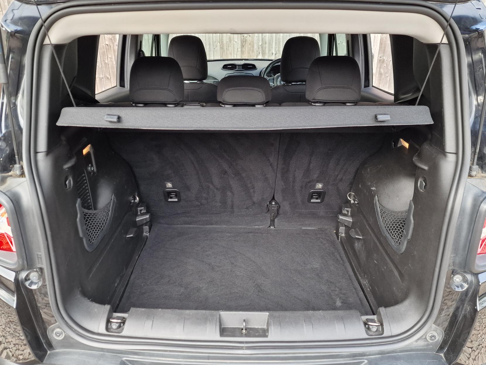 Jeep Renegade 1.6 MultiJetII Longitude SUV 5dr Diesel Manual Euro 6 (s/s) (120 ps)