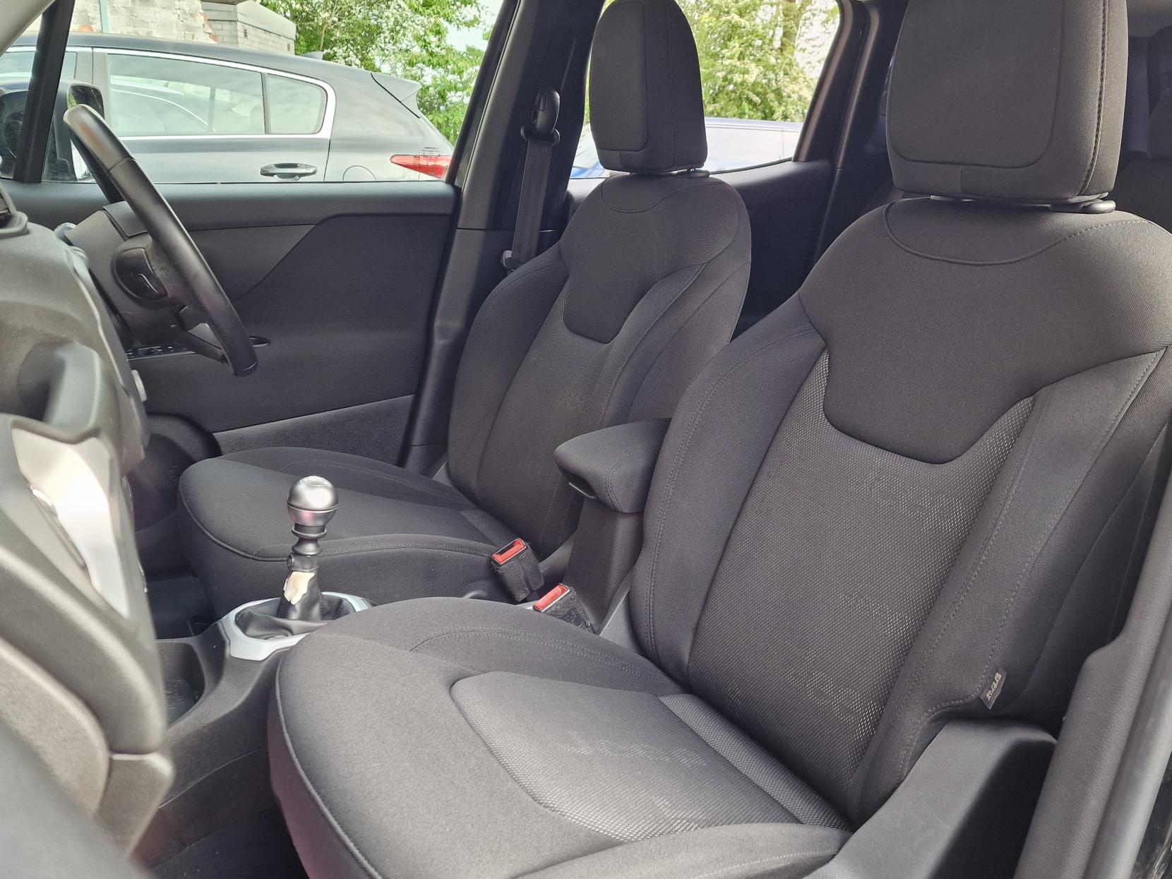 Jeep Renegade 1.6 MultiJetII Longitude SUV 5dr Diesel Manual Euro 6 (s/s) (120 ps)