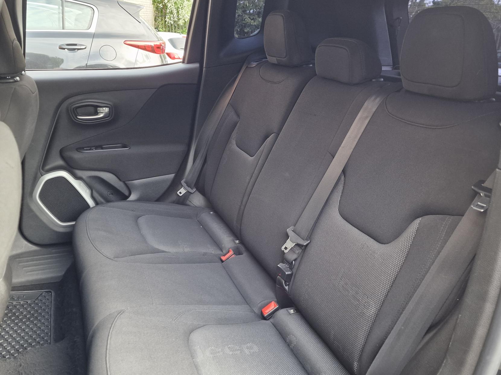 Jeep Renegade 1.6 MultiJetII Longitude SUV 5dr Diesel Manual Euro 6 (s/s) (120 ps)