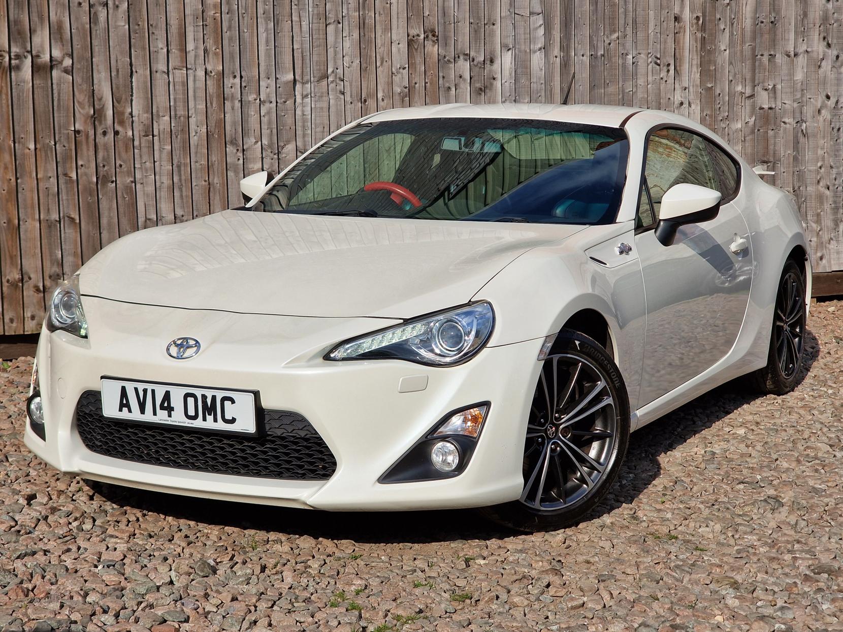 Toyota GT86 2.0 Boxer D-4S Coupe 2dr Petrol Manual Euro 5 (200 ps)