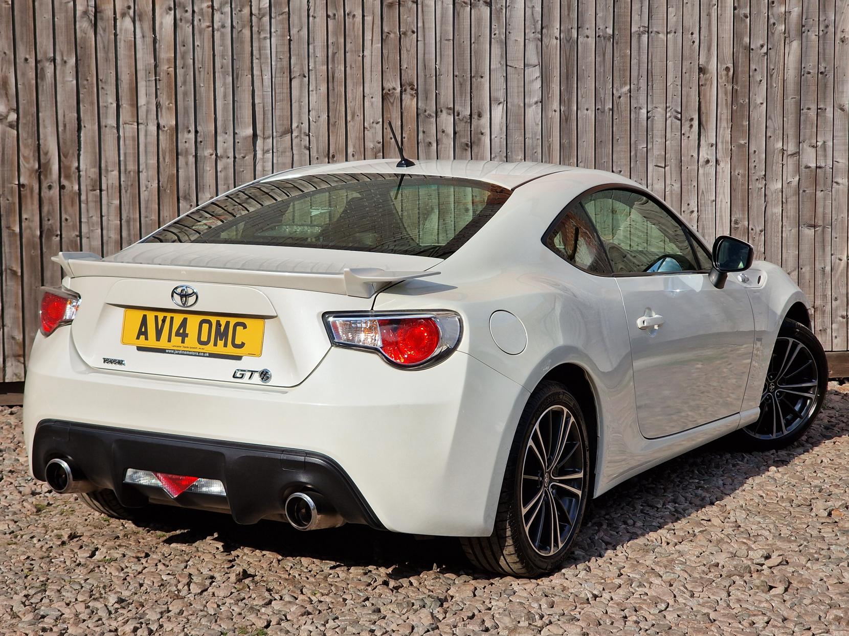 Toyota GT86 2.0 Boxer D-4S Coupe 2dr Petrol Manual Euro 5 (200 ps)