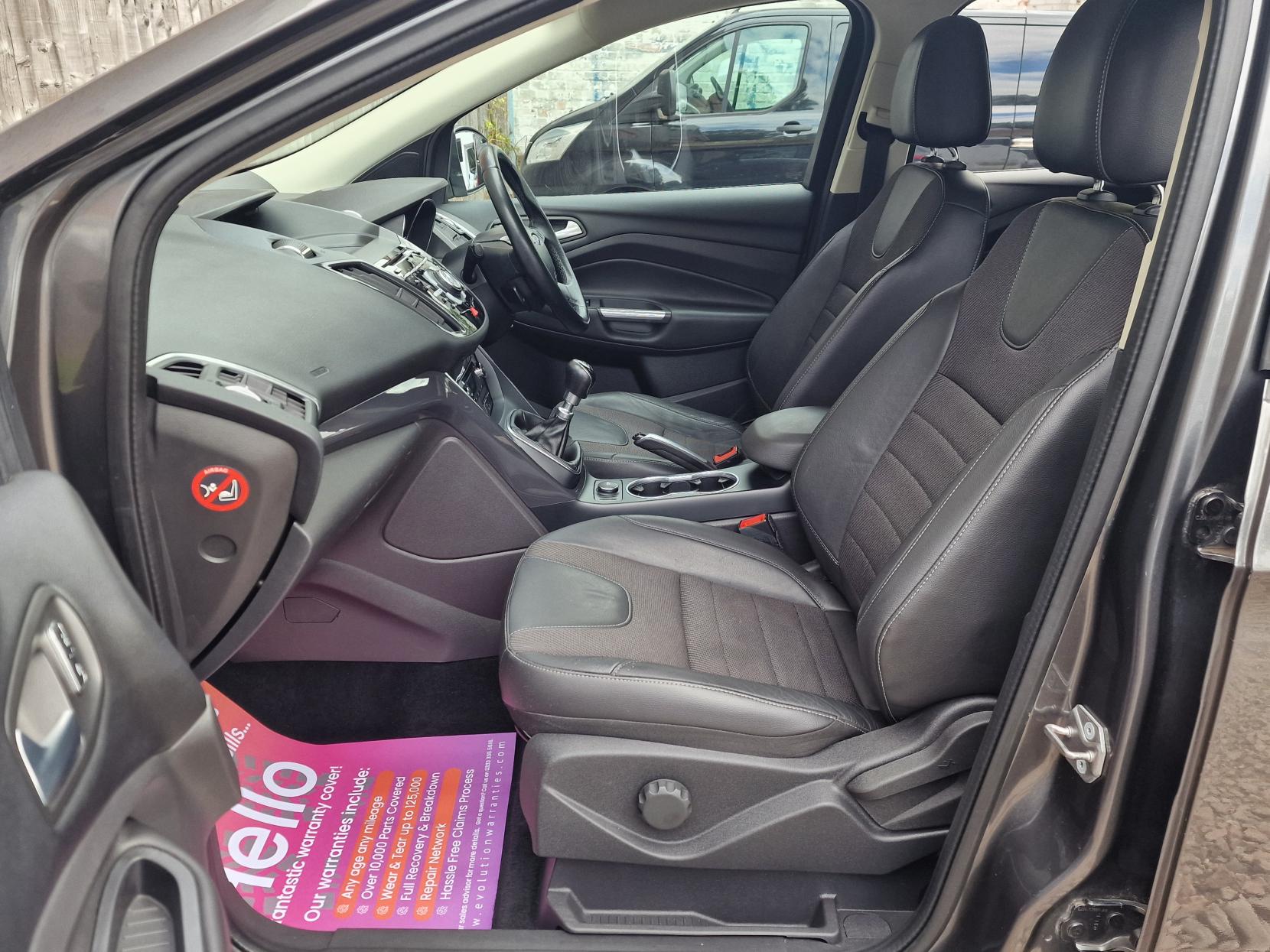 Ford Kuga 2.0 TDCi Titanium SUV 5dr Diesel Manual 2WD Euro 6 (s/s) (150 ps)