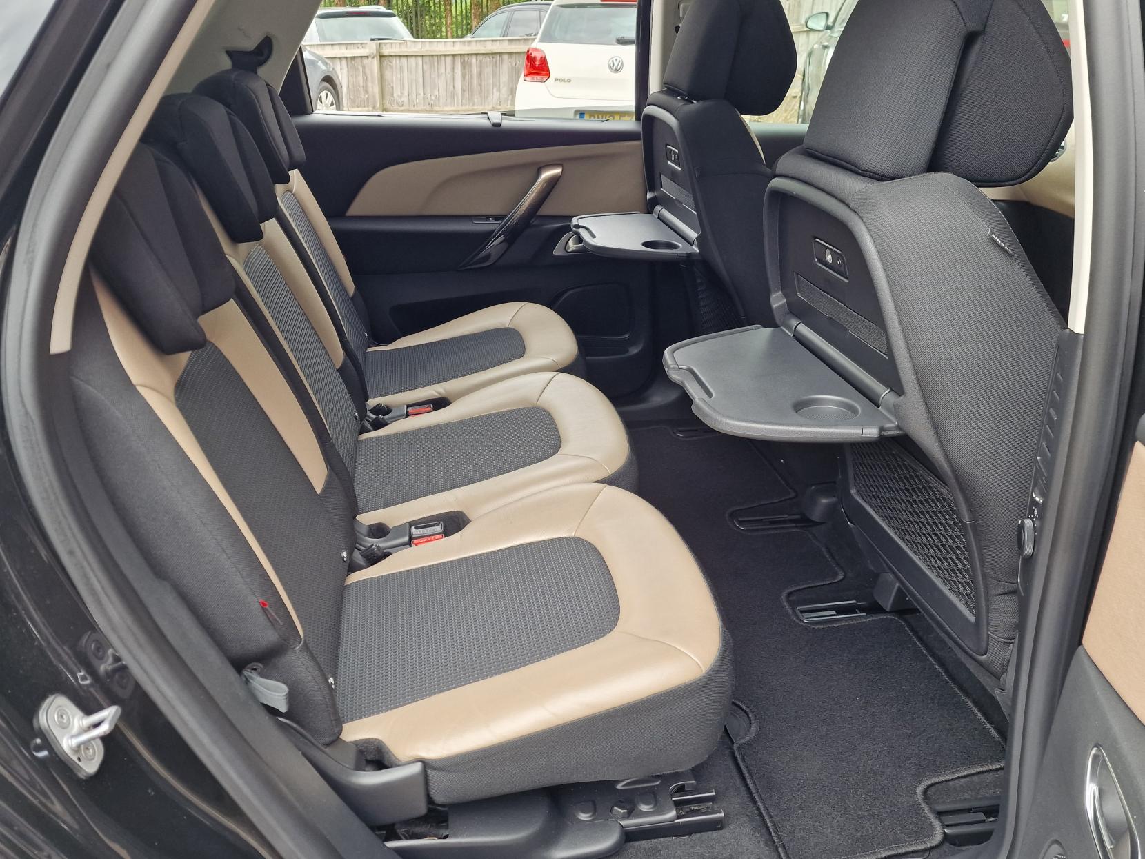 Citroen C4 Picasso 1.6 e-HDi Airdream Exclusive+ MPV 5dr Diesel ETG6 Euro 5 (s/s) (115 ps)