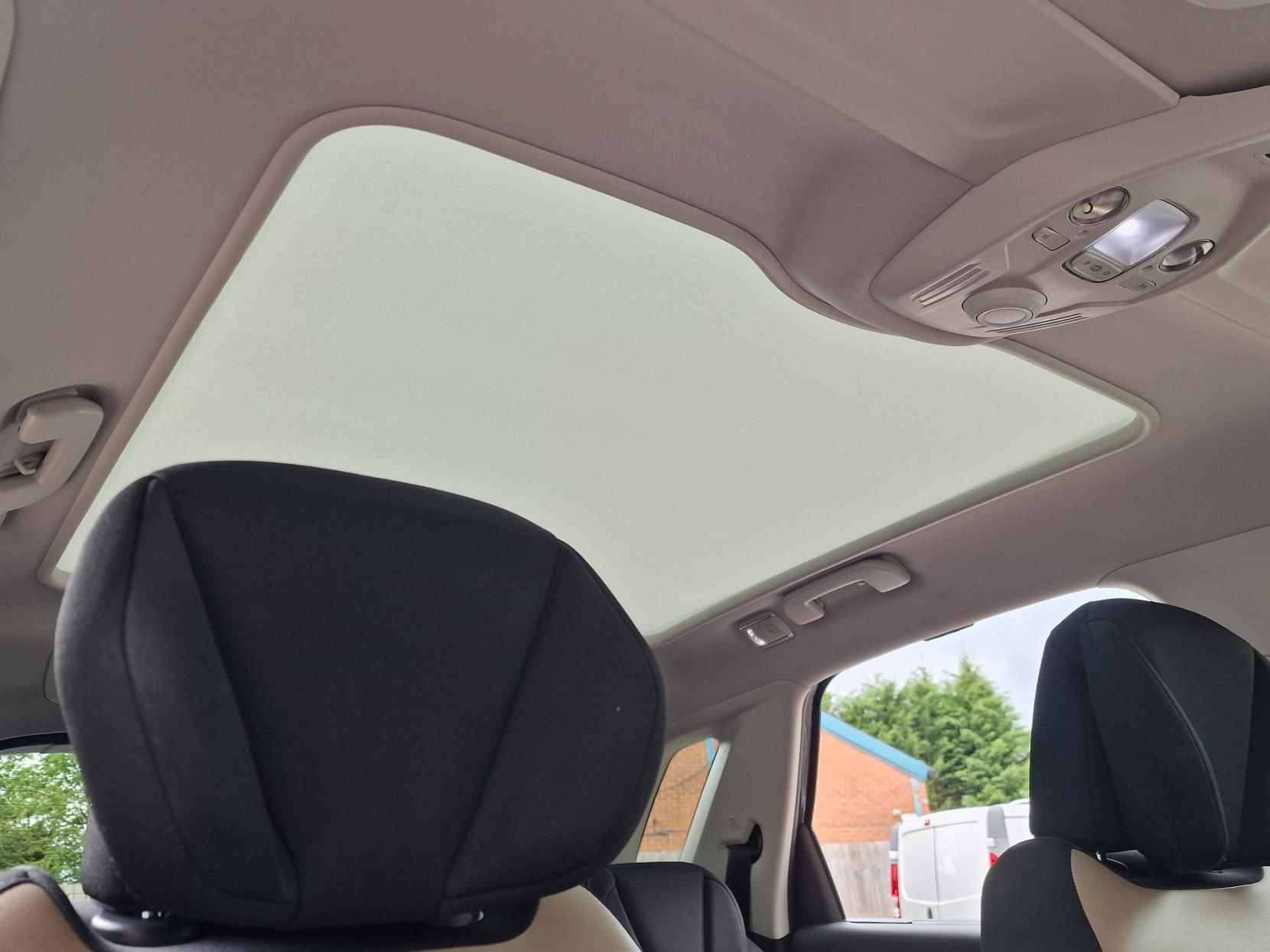 Citroen C4 Picasso 1.6 e-HDi Airdream Exclusive+ MPV 5dr Diesel ETG6 Euro 5 (s/s) (115 ps)