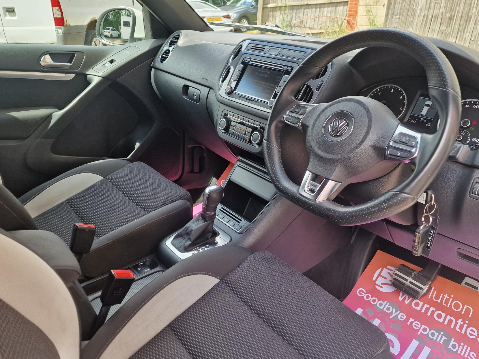 Volkswagen Tiguan 2.0 TDI BlueMotion Tech R-Line SUV 5dr Diesel DSG 4WD Euro 6 (s/s) (150 ps)