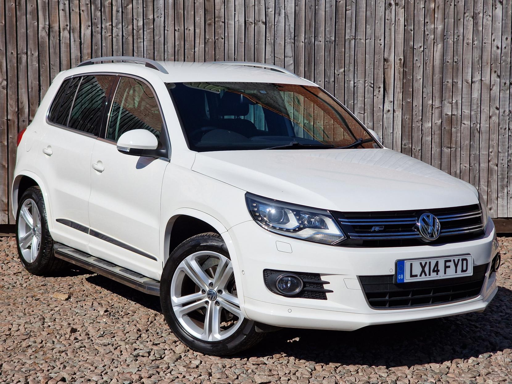 Volkswagen Tiguan 2.0 TDI BlueMotion Tech R-Line SUV 5dr Diesel Manual 4WD Euro 5 (s/s) (140 ps)