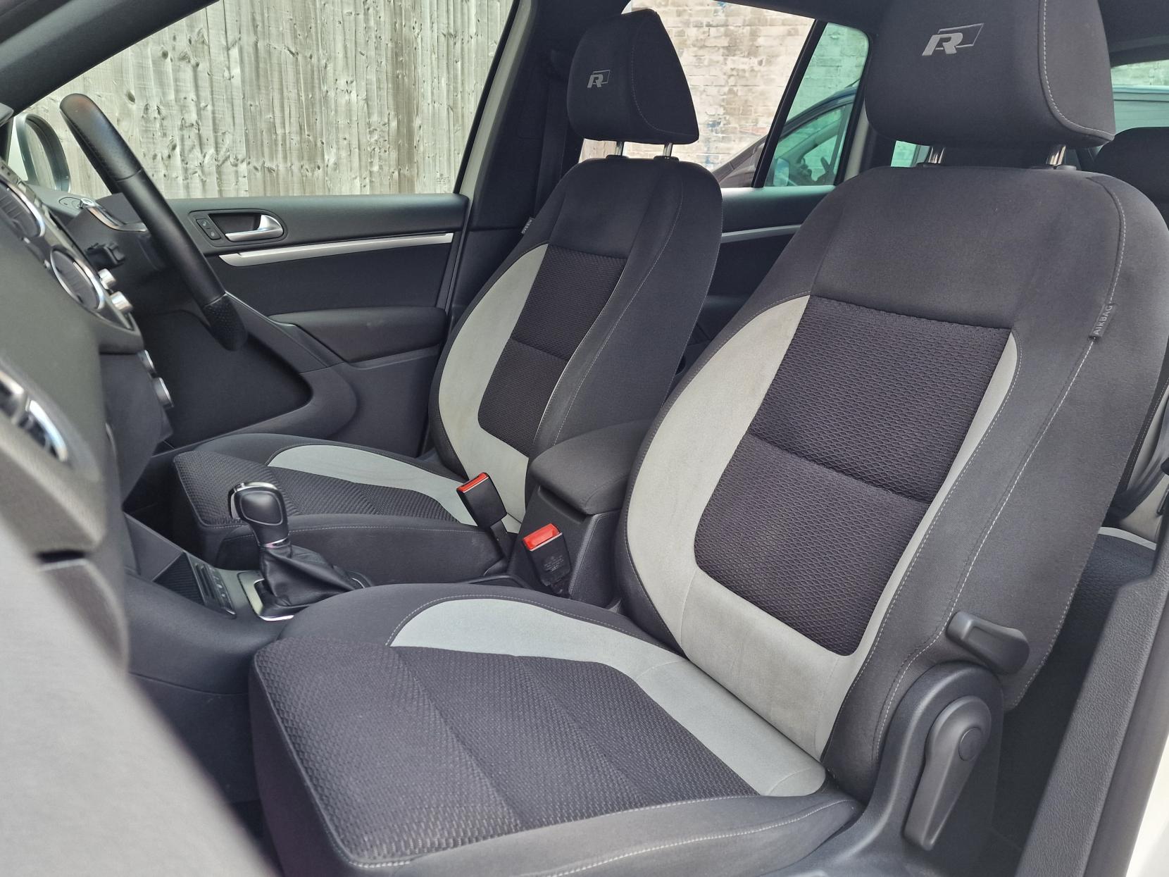 Volkswagen Tiguan 2.0 TDI BlueMotion Tech R-Line SUV 5dr Diesel DSG 4WD Euro 6 (s/s) (150 ps)