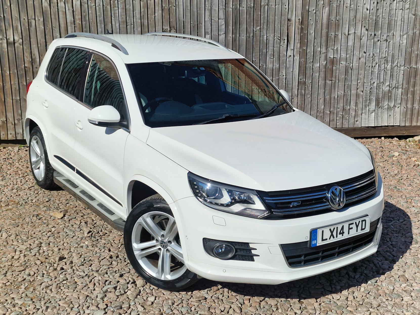 Volkswagen Tiguan 2.0 TDI BlueMotion Tech R-Line SUV 5dr Diesel Manual 4WD Euro 5 (s/s) (140 ps)