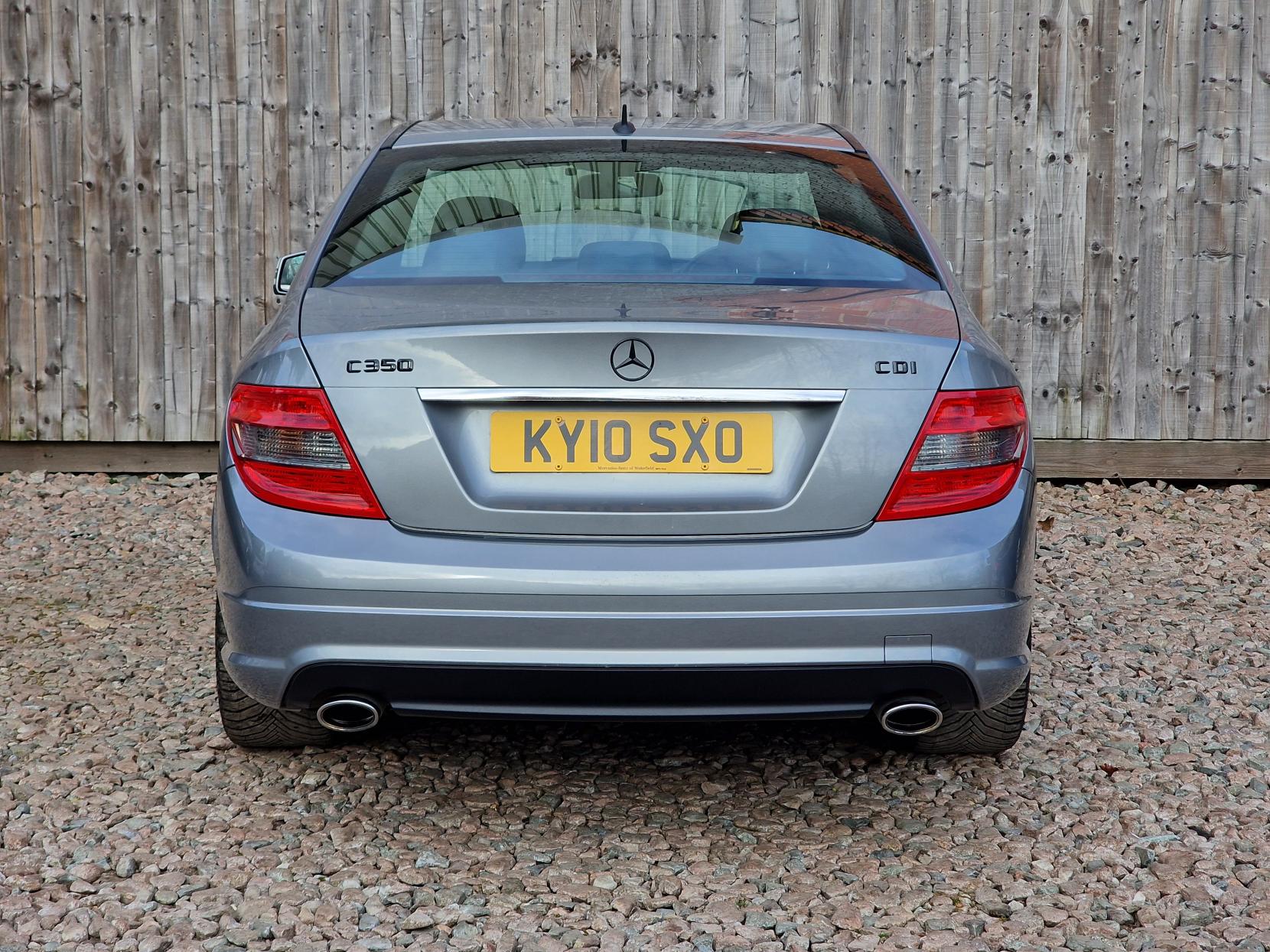 Mercedes-Benz C Class 3.0 C350 CDI V6 BlueEfficiency Sport Saloon 4dr Diesel Auto Euro 5 (231 ps)