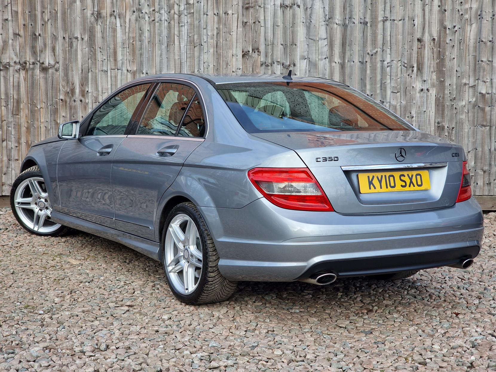 Mercedes-Benz C Class 3.0 C350 CDI V6 BlueEfficiency Sport Saloon 4dr Diesel Auto Euro 5 (231 ps)