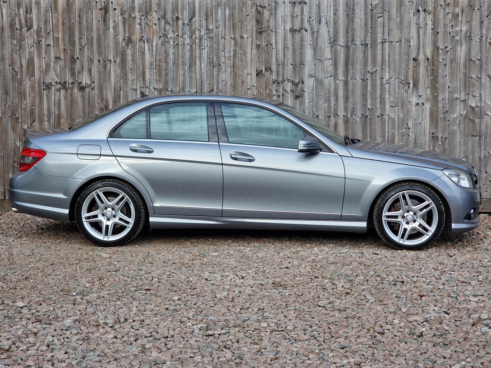 Mercedes-Benz C Class 3.0 C350 CDI V6 BlueEfficiency Sport Saloon 4dr Diesel Auto Euro 5 (231 ps)