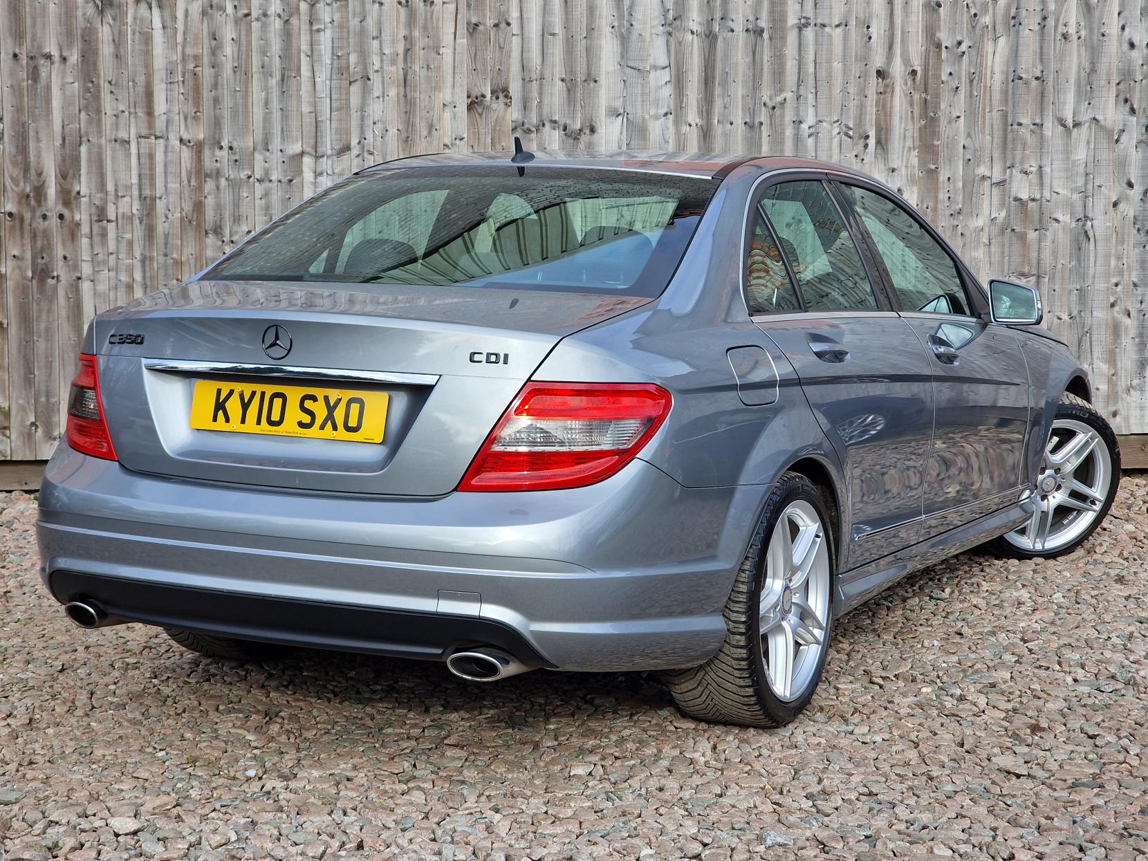 Mercedes-Benz C Class 3.0 C350 CDI V6 BlueEfficiency Sport Saloon 4dr Diesel Auto Euro 5 (231 ps)