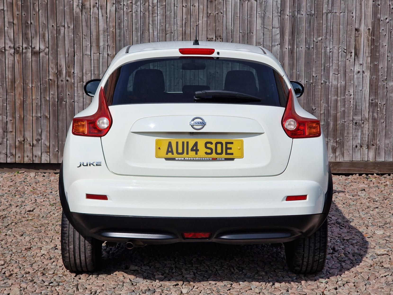 Nissan Juke 1.6 n-tec SUV 5dr Petrol Manual Euro 5 (17in Alloy) (117 ps)