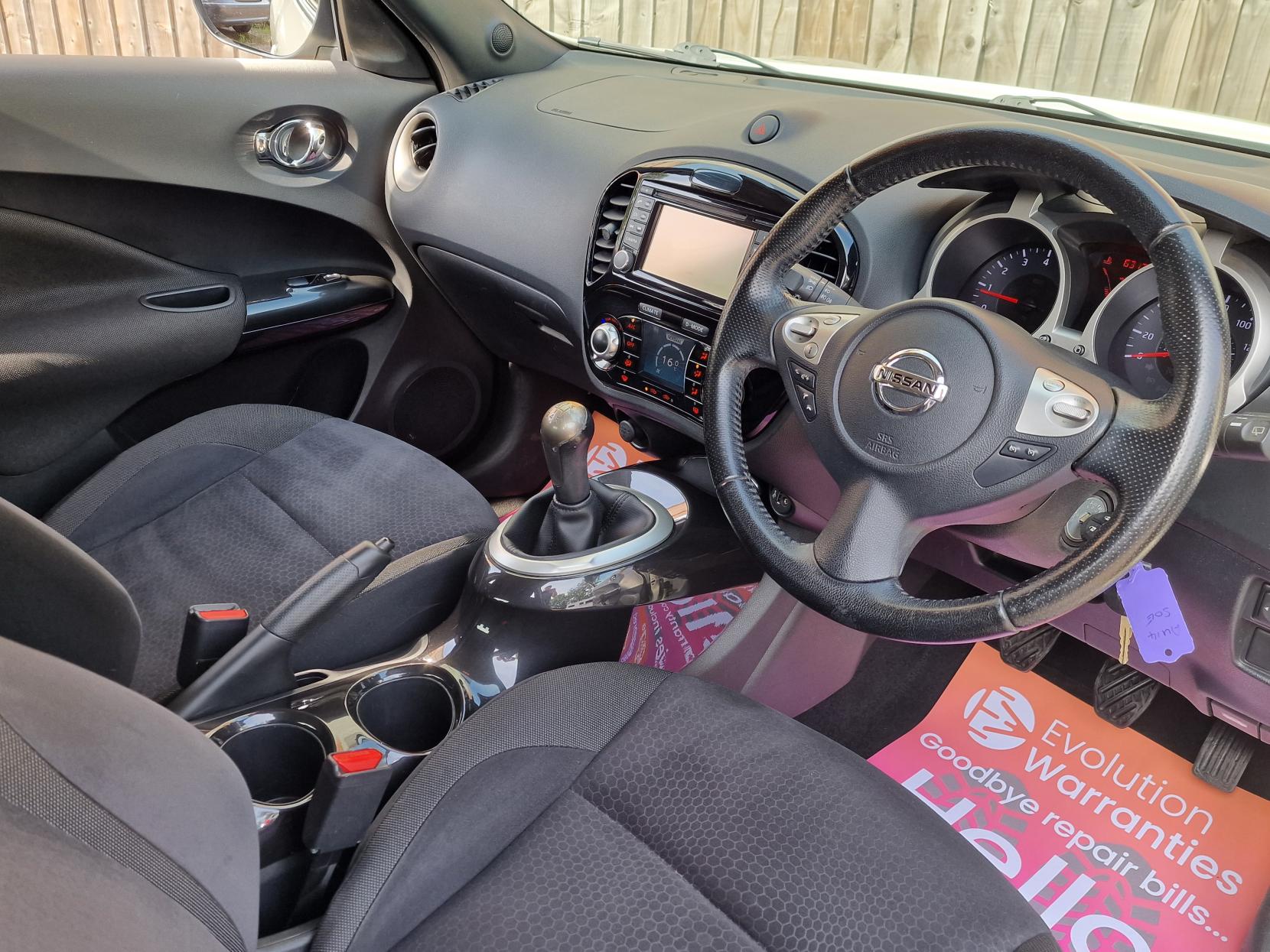 Nissan Juke 1.6 n-tec SUV 5dr Petrol Manual Euro 5 (17in Alloy) (117 ps)