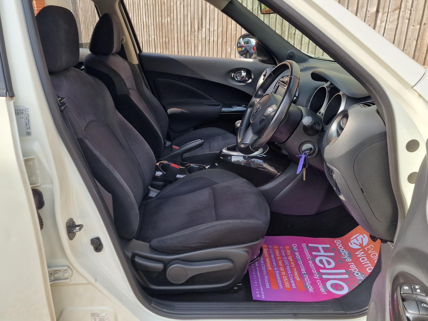 Nissan Juke 1.6 n-tec SUV 5dr Petrol Manual Euro 5 (17in Alloy) (117 ps)
