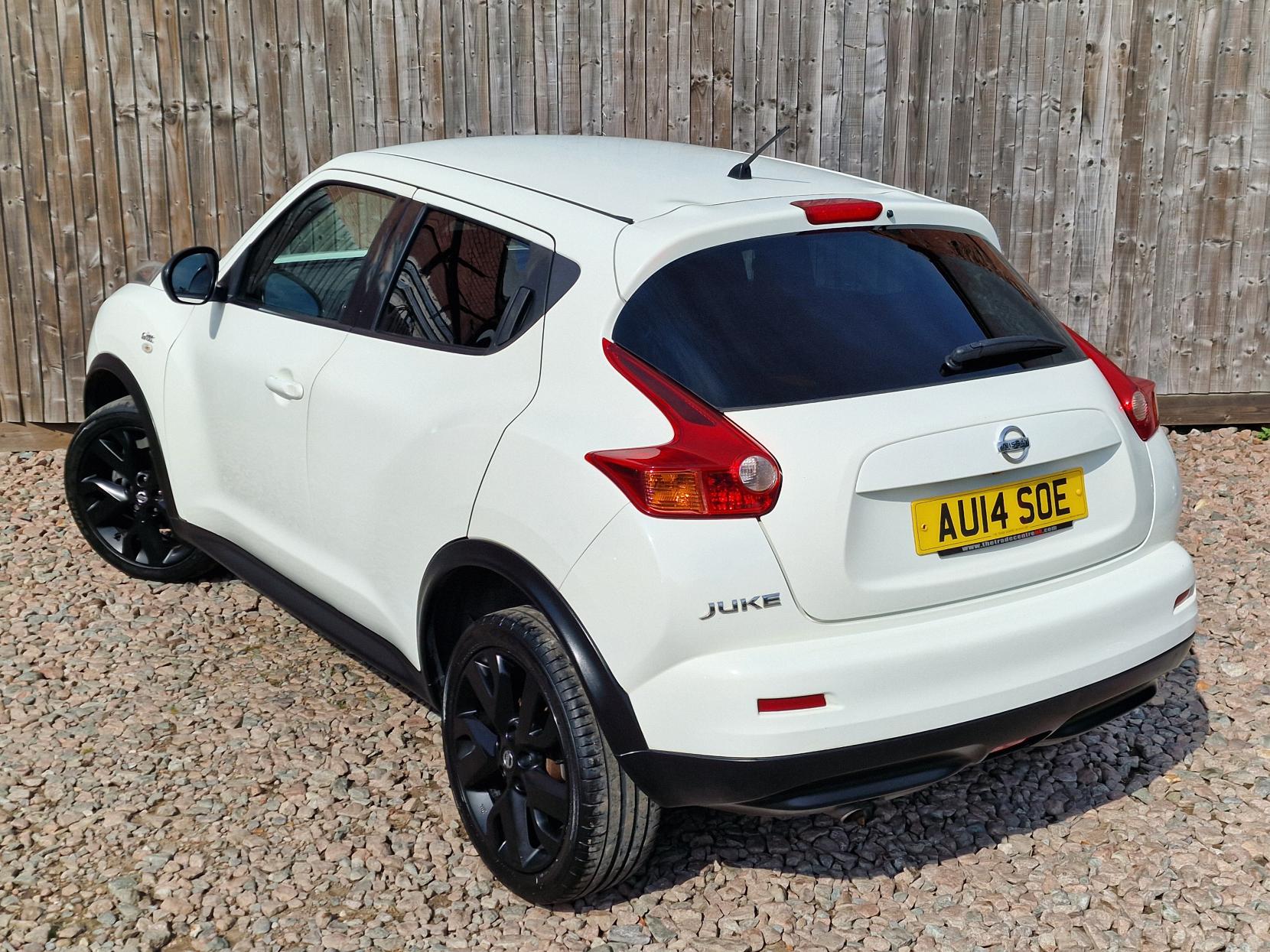 Nissan Juke 1.6 n-tec SUV 5dr Petrol Manual Euro 5 (17in Alloy) (117 ps)