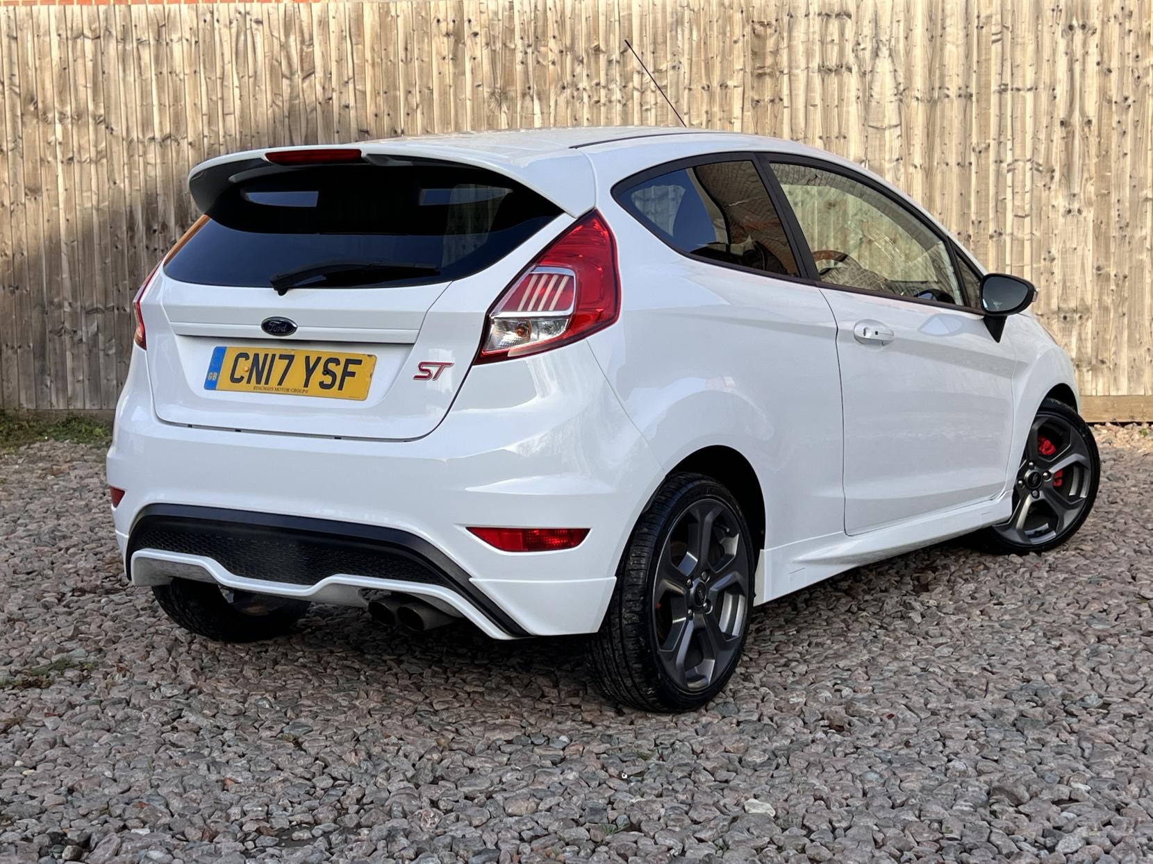 Ford Fiesta 1.6T EcoBoost ST-3 Hatchback 3dr Petrol Manual Euro 6 (182 ps)