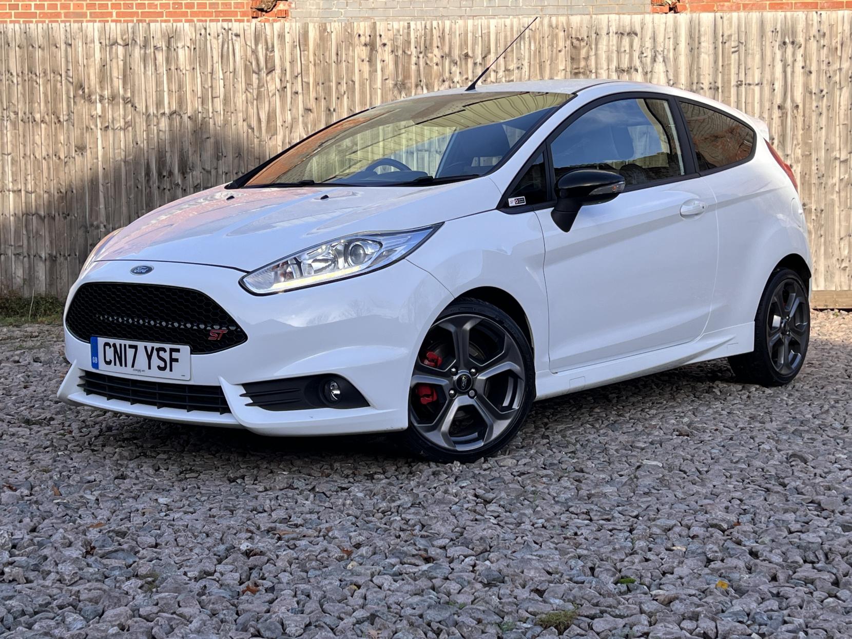 Ford Fiesta 1.6T EcoBoost ST-3 Hatchback 3dr Petrol Manual Euro 6 (182 ps)