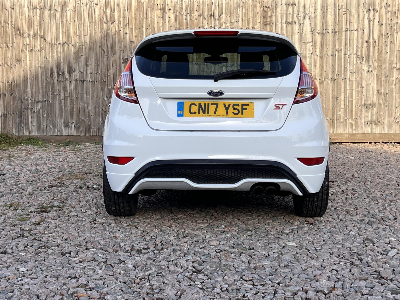 Ford Fiesta 1.6T EcoBoost ST-3 Hatchback 3dr Petrol Manual Euro 6 (182 ps)