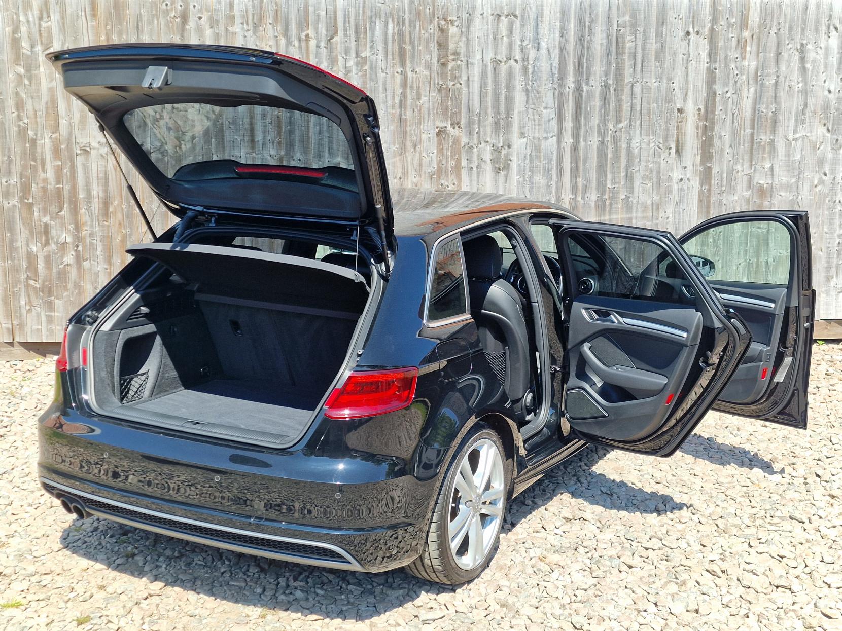 Audi A3 1.4 TFSI CoD S line Sportback 5dr Petrol S Tronic Euro 6 (s/s) (Nav) (150 ps)