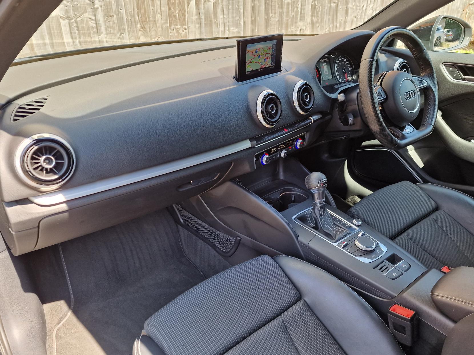 Audi A3 1.4 TFSI CoD S line Sportback 5dr Petrol S Tronic Euro 6 (s/s) (Nav) (150 ps)