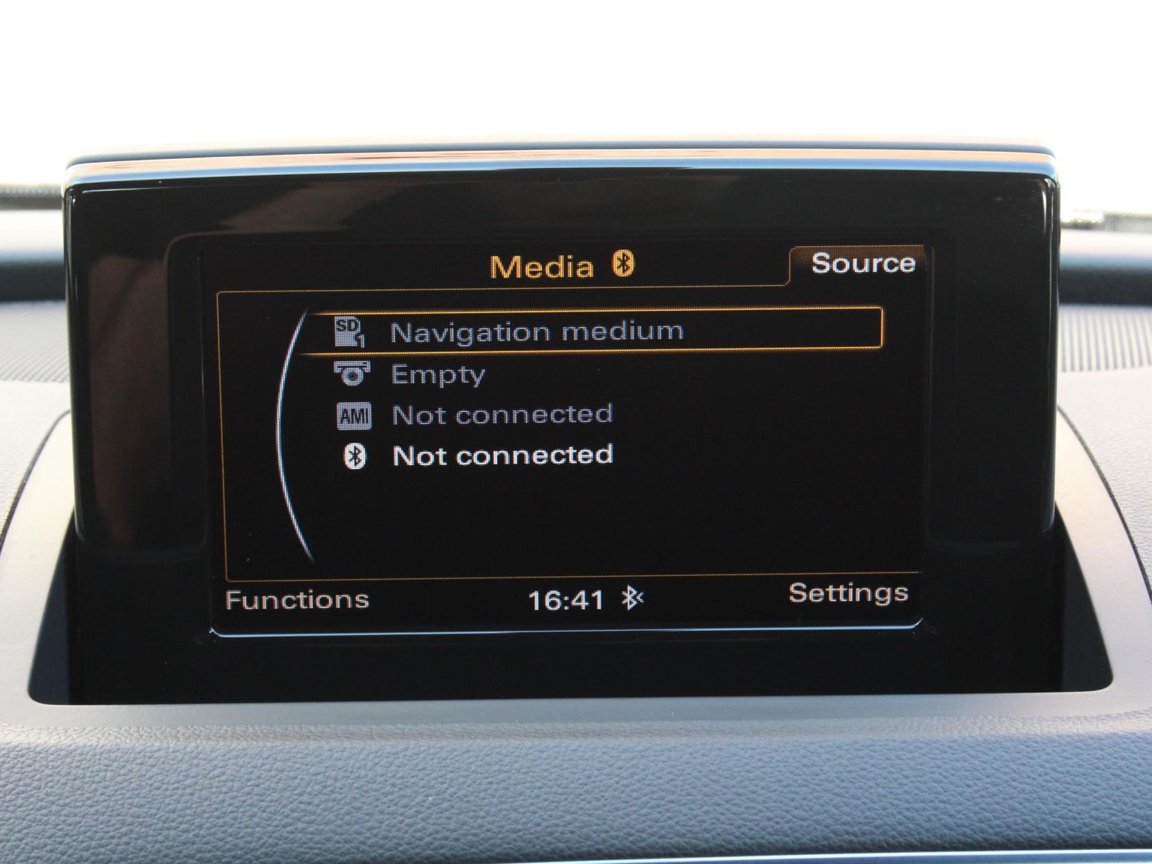Audi Q3 2.0 TDI S line SUV 5dr Diesel S Tronic quattro Euro 5 (s/s) (177 ps)
