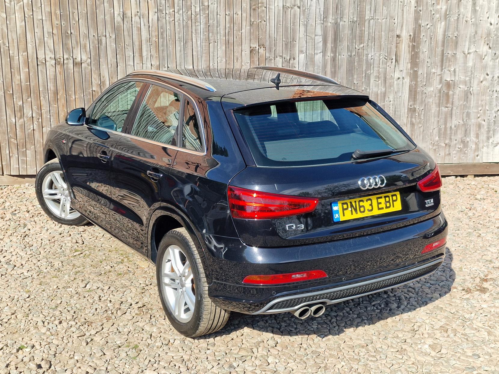 Audi Q3 2.0 TDI S line SUV 5dr Diesel S Tronic quattro Euro 5 (s/s) (177 ps)