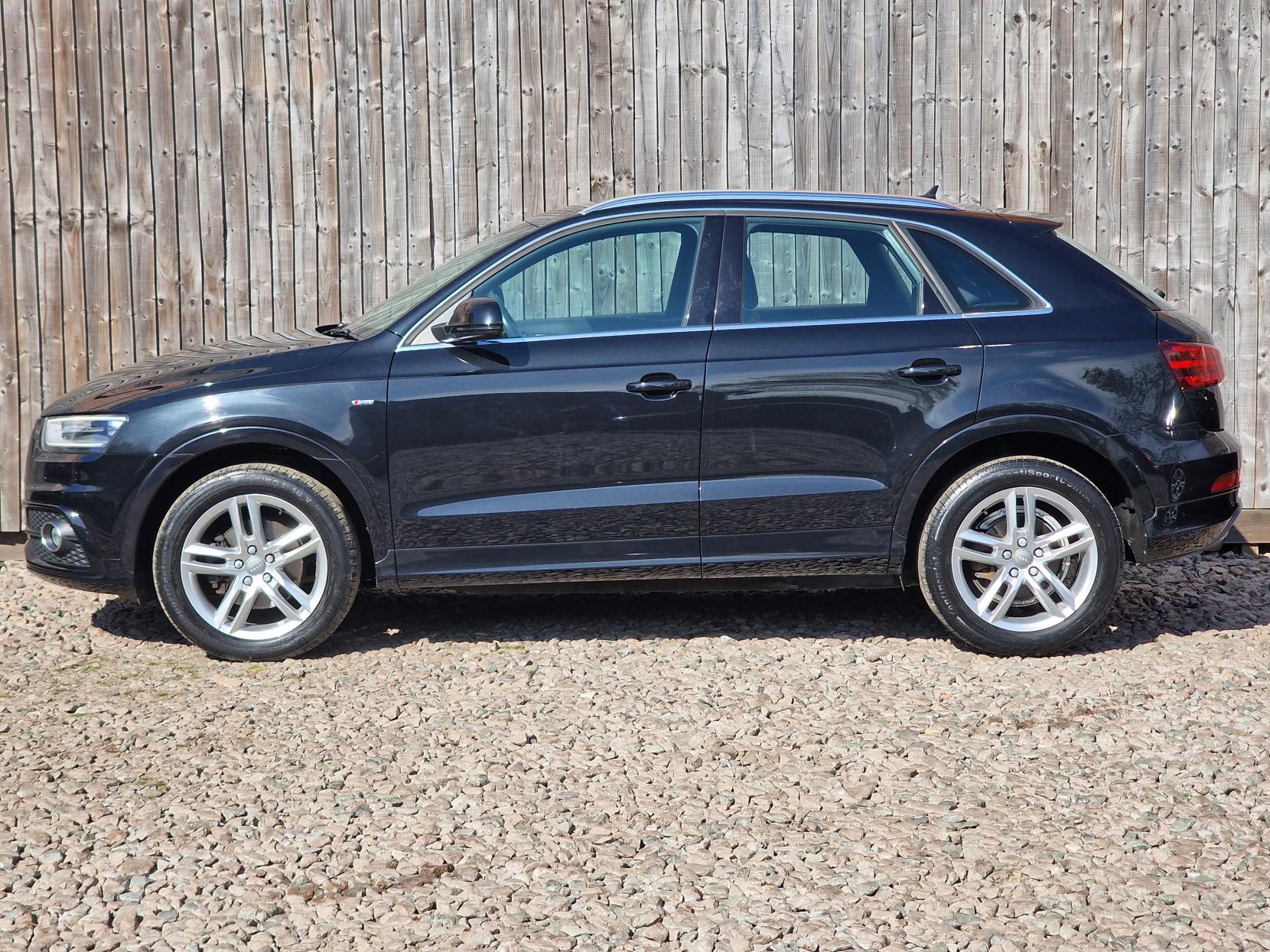 Audi Q3 2.0 TDI S line SUV 5dr Diesel S Tronic quattro Euro 5 (s/s) (177 ps)