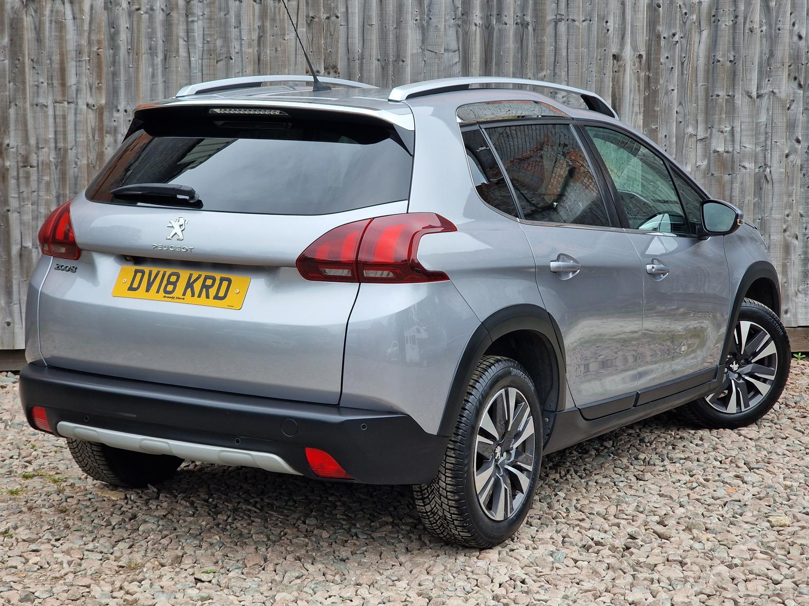Peugeot 2008 1.2 PureTech Allure Premium SUV 5dr Petrol Manual Euro 6 (82 ps)