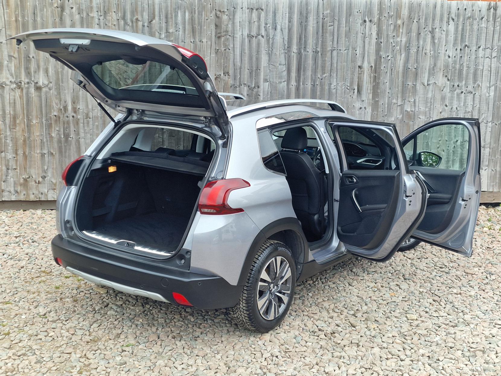 Peugeot 2008 1.2 PureTech Allure Premium SUV 5dr Petrol Manual Euro 6 (82 ps)
