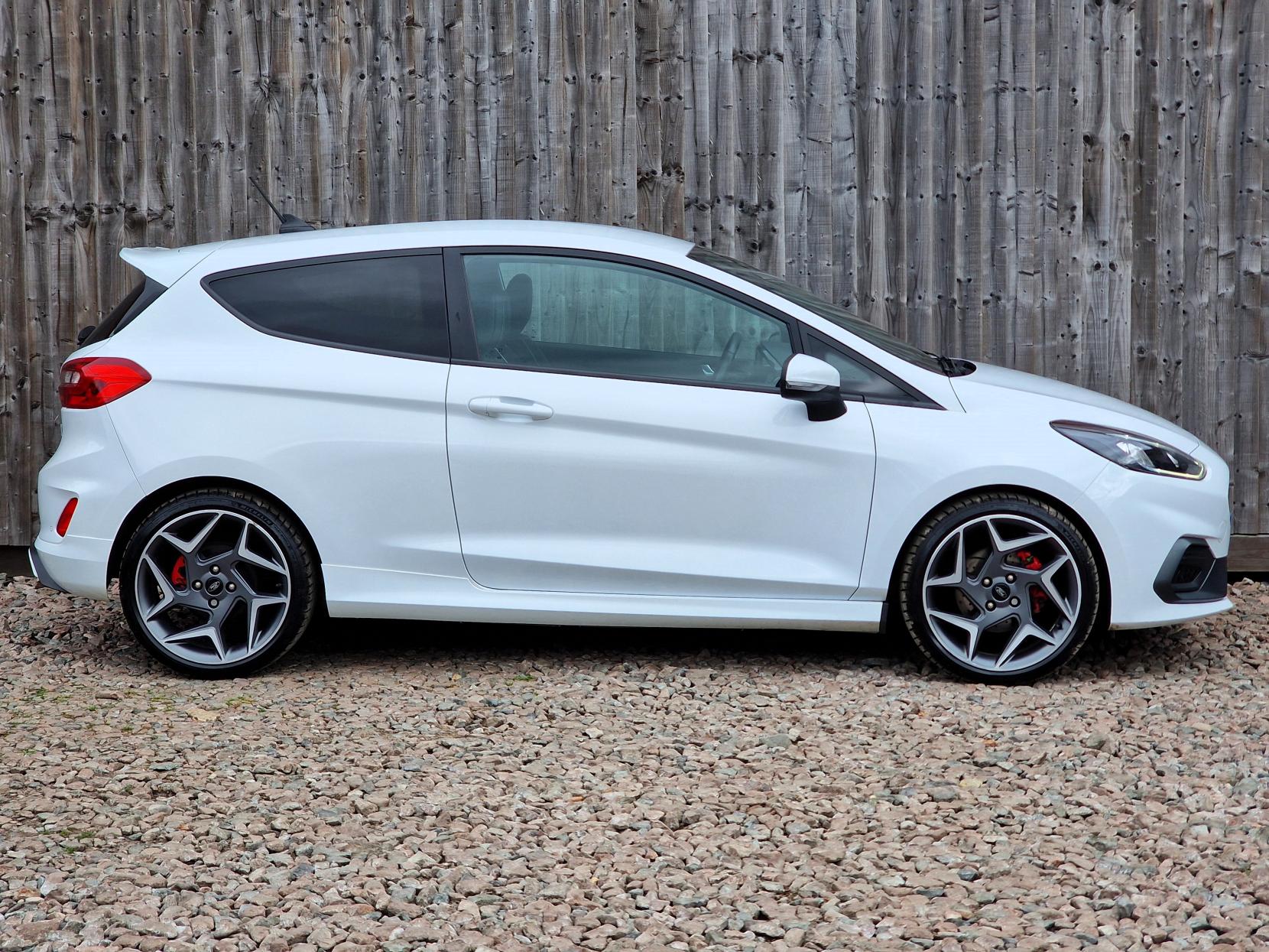 Ford Fiesta 1.5T EcoBoost ST-3 Hatchback 3dr Petrol Manual Euro 6 (200 ps)
