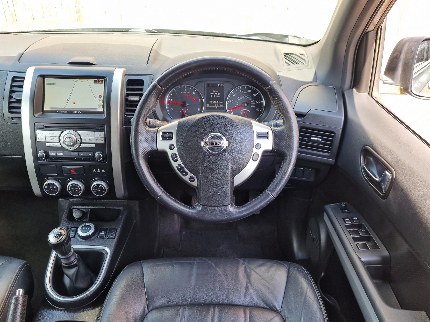 Nissan X-Trail 2.0 dCi Tekna SUV 5dr Diesel Manual 4WD Euro 5 (173 ps)